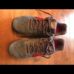 Babolat tennis shoes